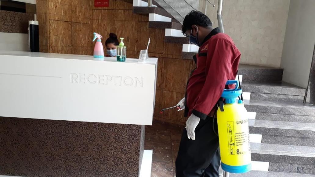 Hotel Pearl Vadodara Extérieur photo