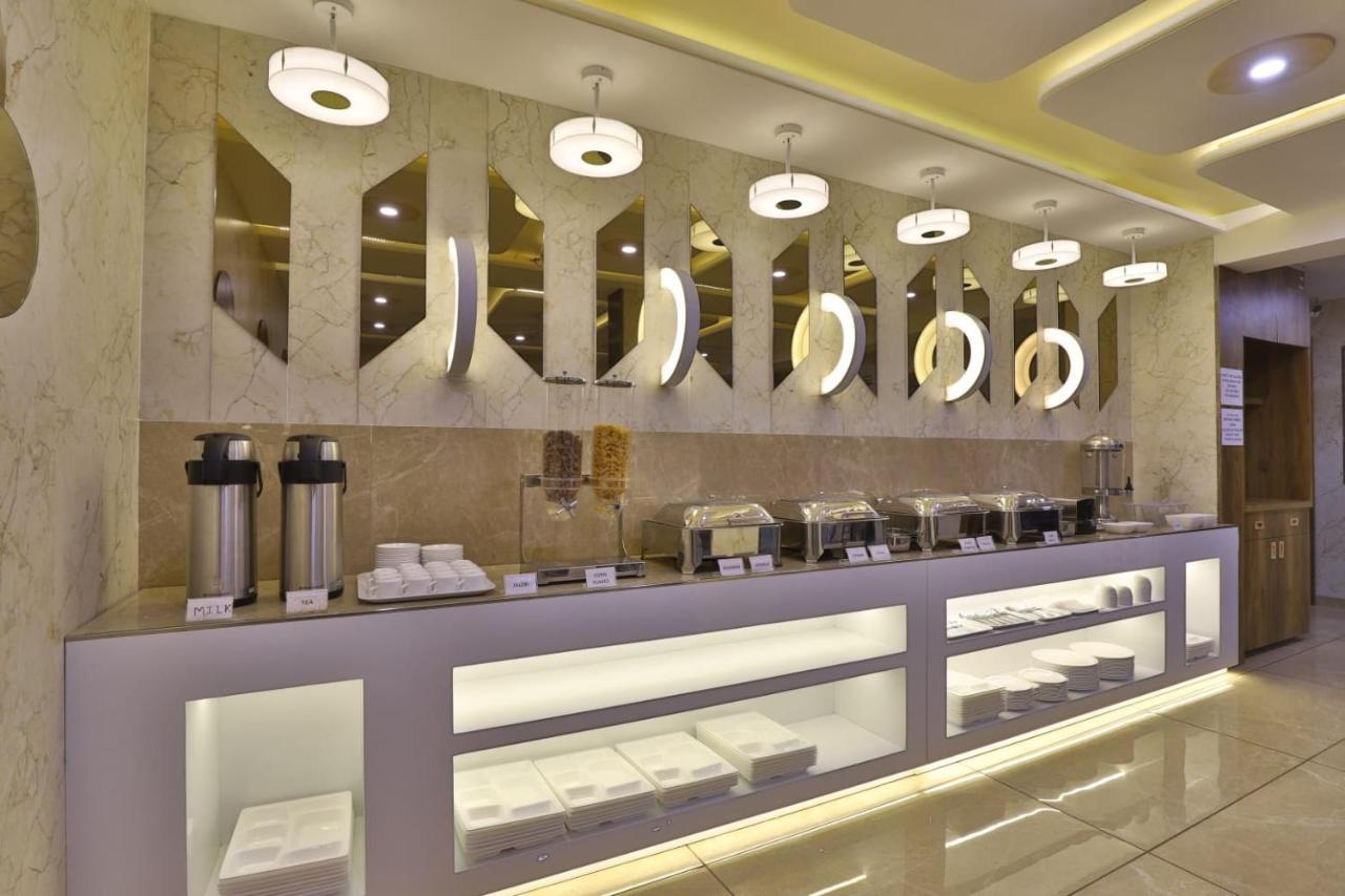 Hotel Pearl Vadodara Extérieur photo