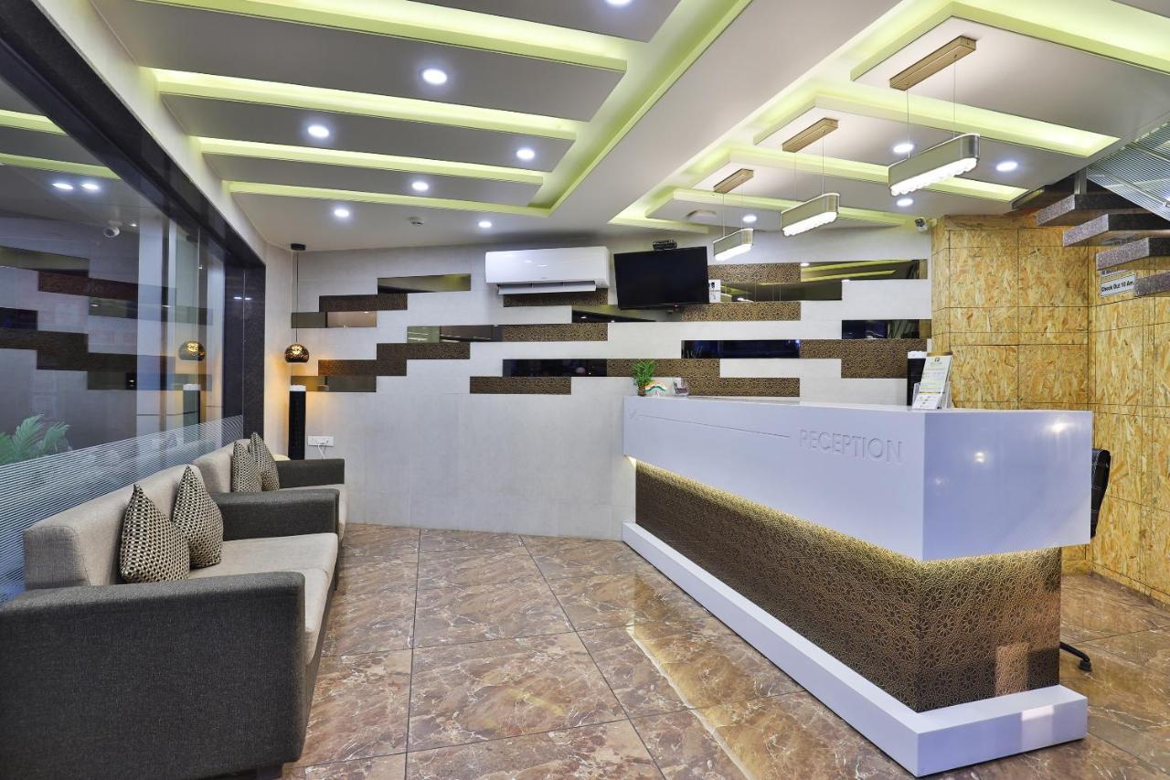 Hotel Pearl Vadodara Extérieur photo