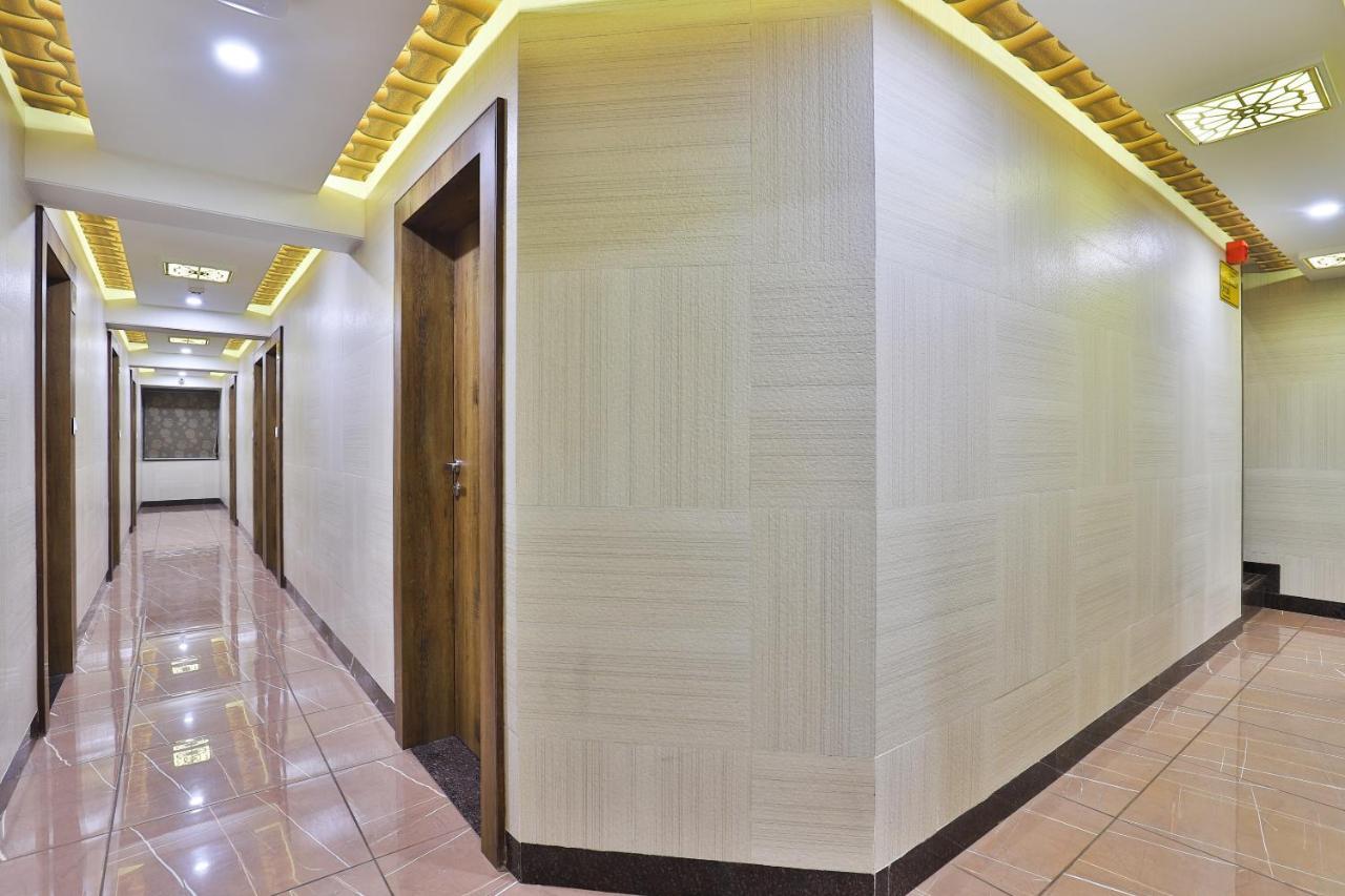 Hotel Pearl Vadodara Extérieur photo