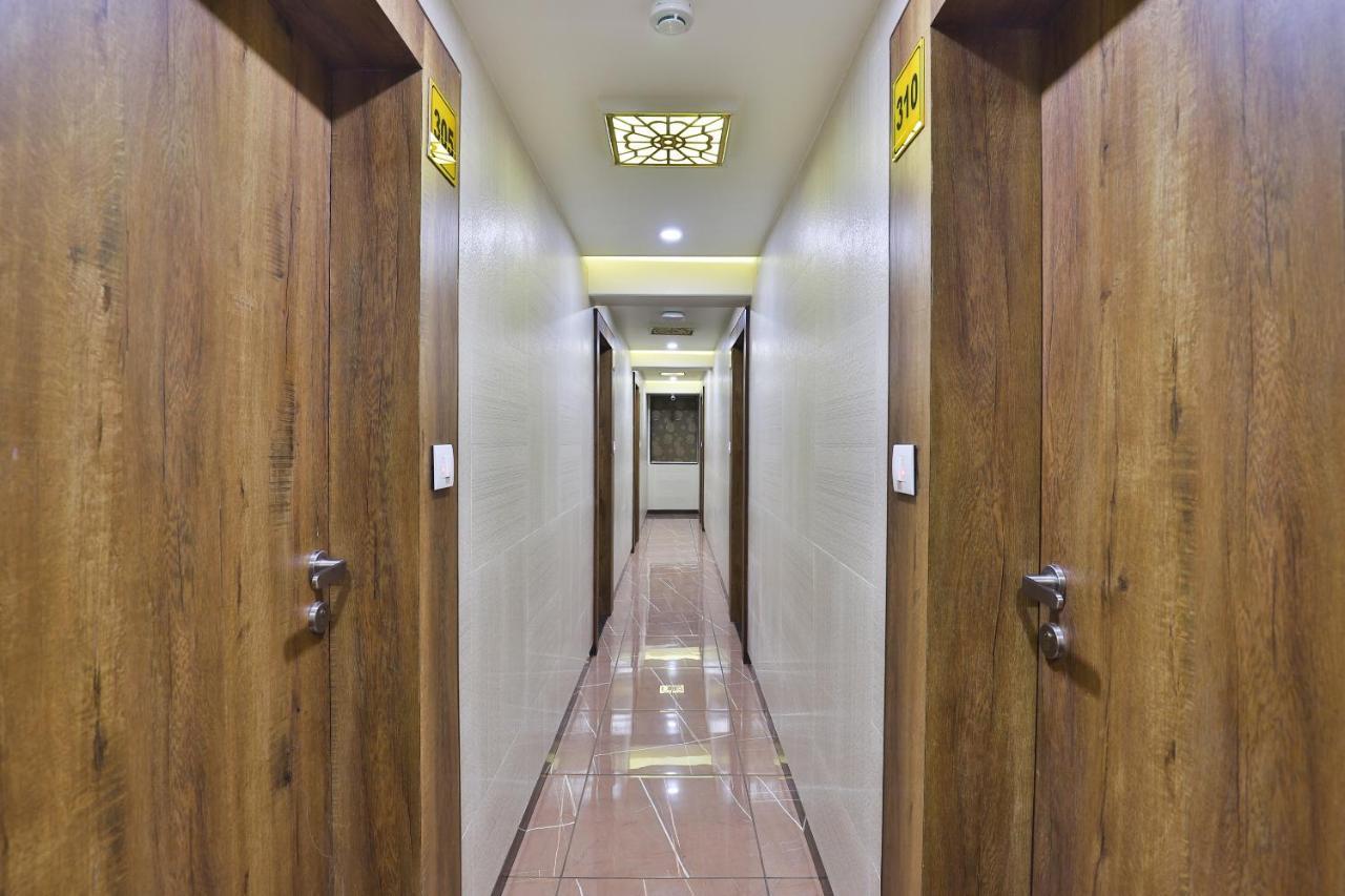 Hotel Pearl Vadodara Extérieur photo