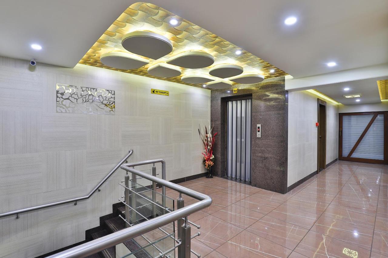 Hotel Pearl Vadodara Extérieur photo