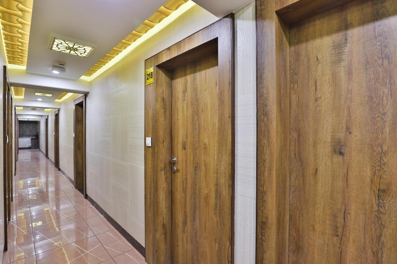 Hotel Pearl Vadodara Extérieur photo