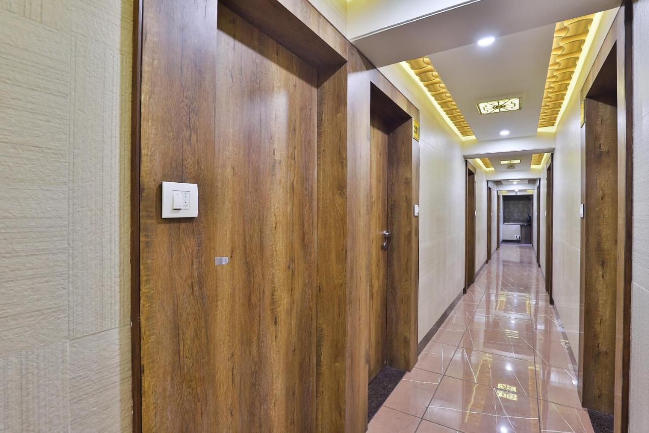 Hotel Pearl Vadodara Extérieur photo